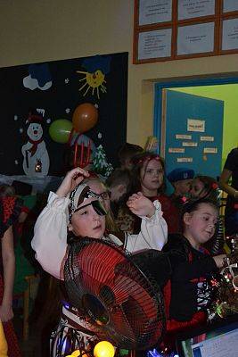 Grafika #6: BAL KARNAWAŁOWY