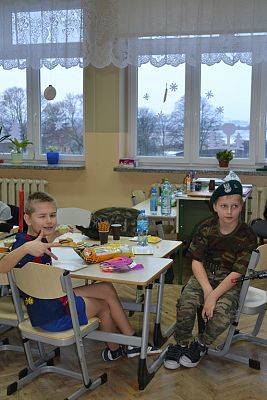 Grafika #19: BAL KARNAWAŁOWY