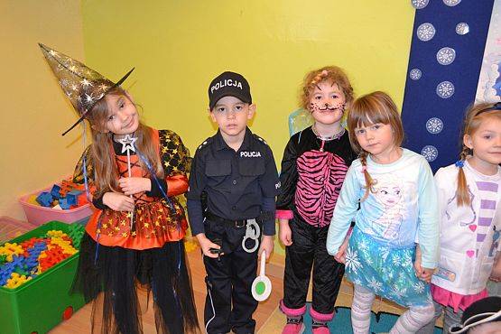 Grafika #35: BAL KARNAWAŁOWY