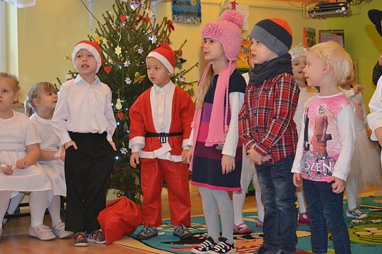 Grafika #4: Spotkanie gwiazdkowe w przedszkolu