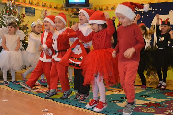 Grafika #10: Spotkanie gwiazdkowe w przedszkolu