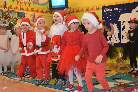 Grafika #11: Spotkanie gwiazdkowe w przedszkolu