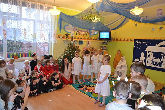 Grafika #22: Spotkanie gwiazdkowe w przedszkolu