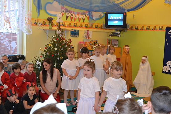 Grafika #24: Spotkanie gwiazdkowe w przedszkolu