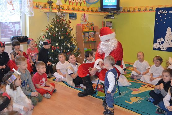 Grafika #31: Spotkanie gwiazdkowe w przedszkolu