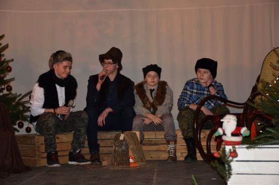 Grafika #27: Rodzinny Kiermasz Świąteczny