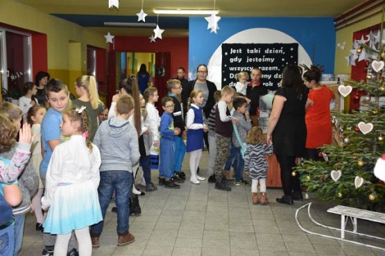 Grafika #36: Rodzinny Kiermasz Świąteczny