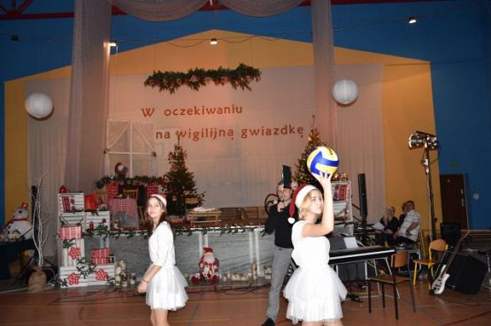 Grafika #39: Rodzinny Kiermasz Świąteczny