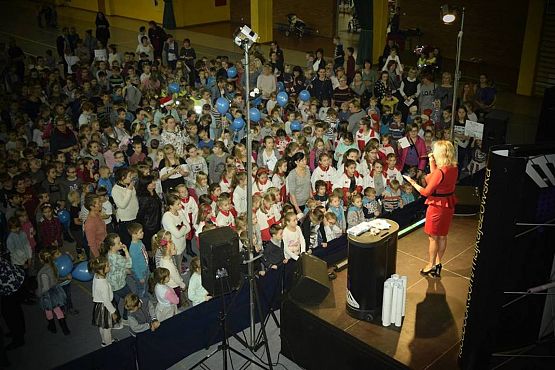 Grafika #4: "Bo wszystkie dzieci nasze są!" - Koncert Majki Jeżowskiej