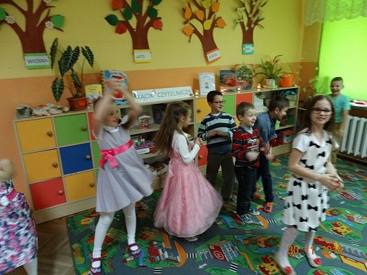 Grafika #44: Andrzejki w klasach I-III