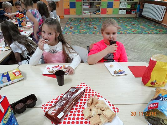 Grafika #34: Andrzejki w klasach I-III