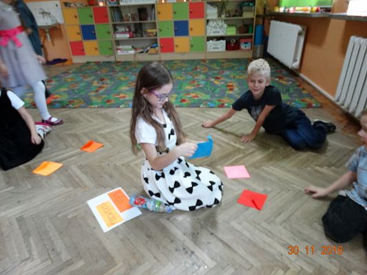 Grafika #27: Andrzejki w klasach I-III