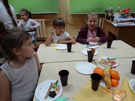 Grafika #19: Andrzejki w klasach I-III