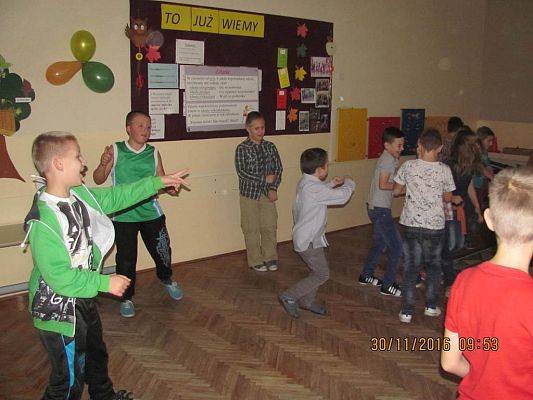 Grafika #6: Andrzejki w klasach I-III