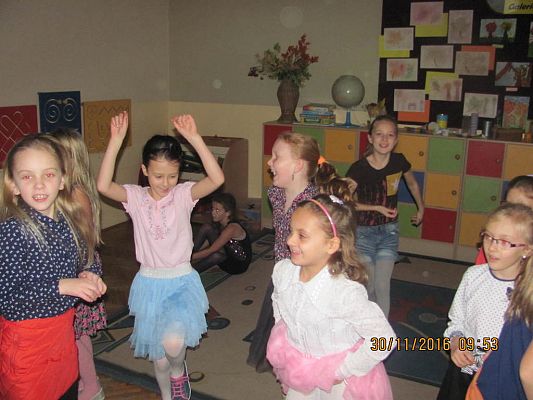 Grafika #5: Andrzejki w klasach I-III