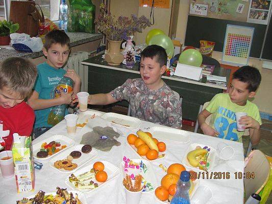 Grafika #0: Andrzejki w klasach I-III