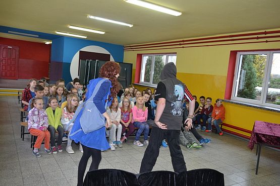 Grafika #2: Przedstawienia profilaktyczne Teatr Kurtyna z Krakowa