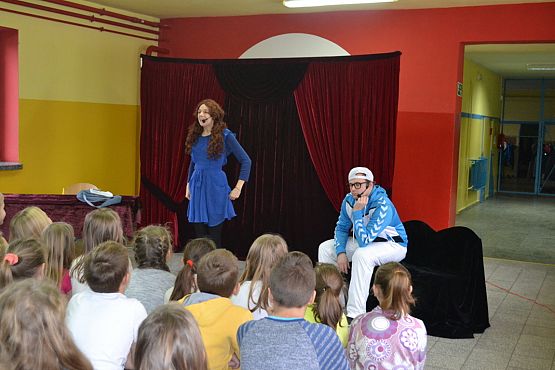 Grafika #4: Przedstawienia profilaktyczne Teatr Kurtyna z Krakowa