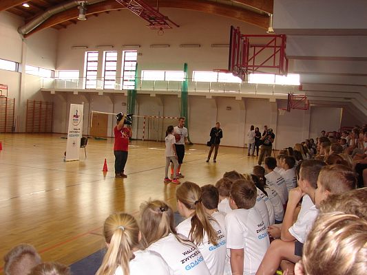 Grafika #3: WALCZ - ZWYCIĘŻAJ