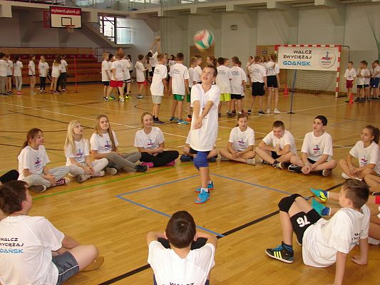 Grafika #6: WALCZ - ZWYCIĘŻAJ