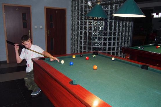 Grafika #11: Klasa I b gimnazjum bawi się w kręgielni