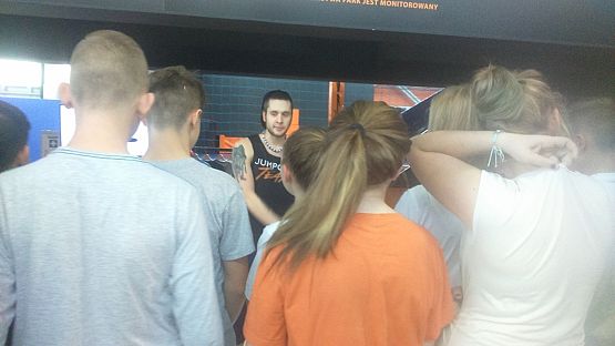 Grafika #3: Wycieczka klas gimnazjalnych do Gdyni