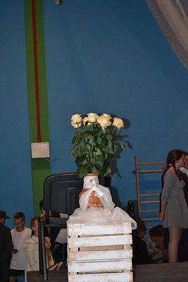 Grafika #39: Wieczornica papieska