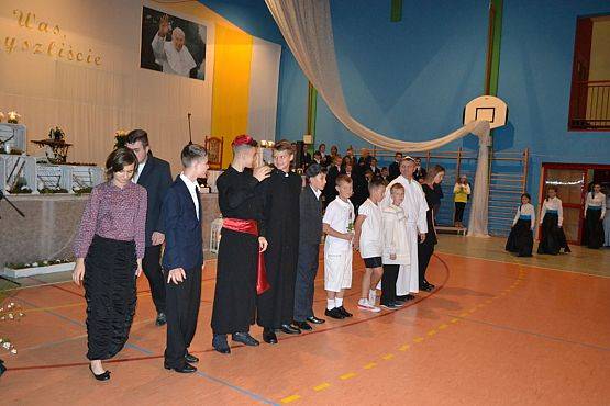 Grafika #40: Wieczornica papieska