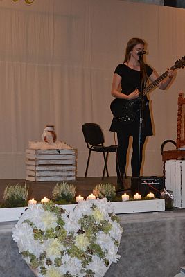 Grafika #36: Wieczornica papieska