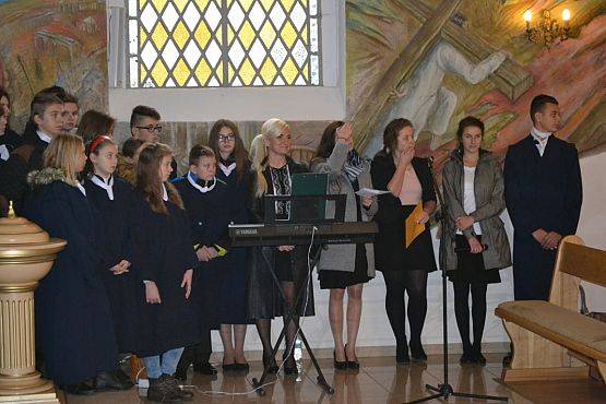 Grafika #5: Obchody dziesiątej rocznicy nadania imienia naszej szkole