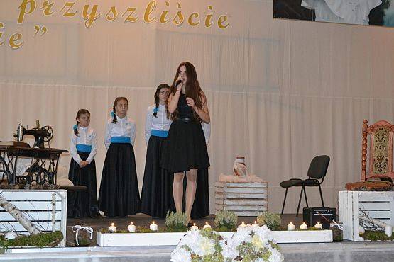 Grafika #34: Obchody dziesiątej rocznicy nadania imienia naszej szkole