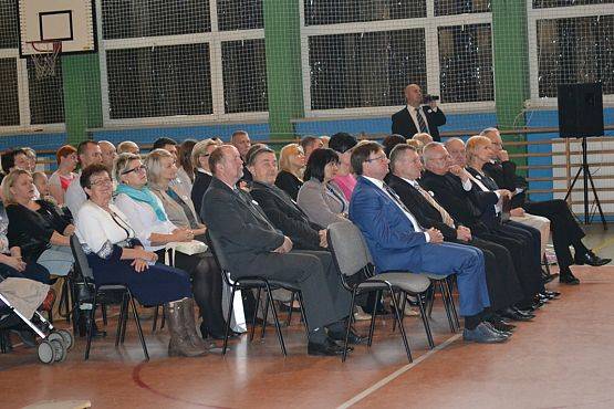 Grafika #23: Obchody dziesiątej rocznicy nadania imienia naszej szkole