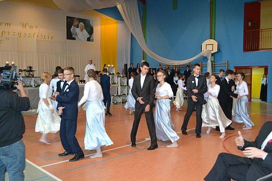 Grafika #42: Obchody dziesiątej rocznicy nadania imienia naszej szkole