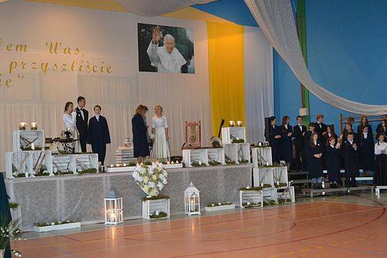 Grafika #29: Obchody dziesiątej rocznicy nadania imienia naszej szkole