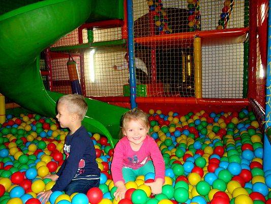 Grafika #8: Wyjazd do Smykolandii