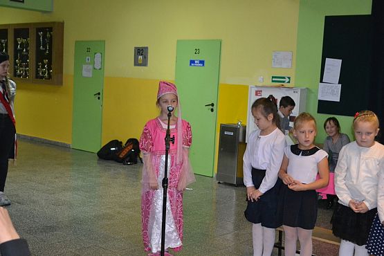 Grafika #5: ŚLUBOWANIE PIERWSZOKLASISTÓW