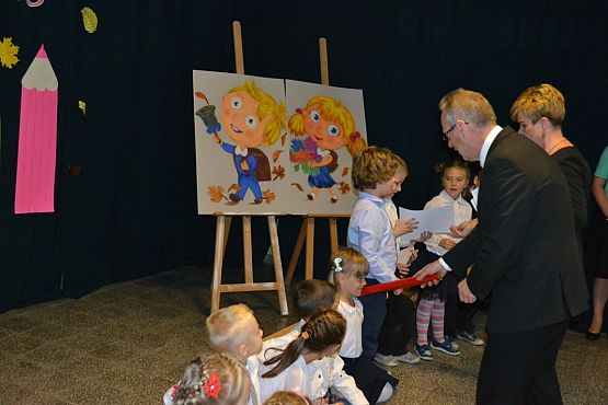 Grafika #14: ŚLUBOWANIE PIERWSZOKLASISTÓW