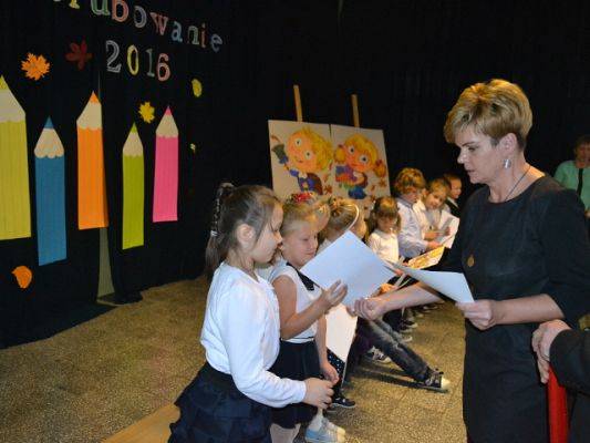 Grafika #17: ŚLUBOWANIE PIERWSZOKLASISTÓW