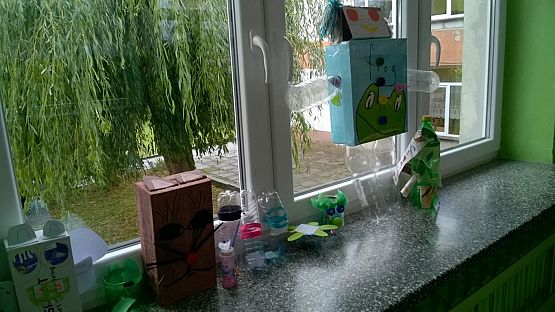 Grafika #4: Dzień Sprzątania Świata