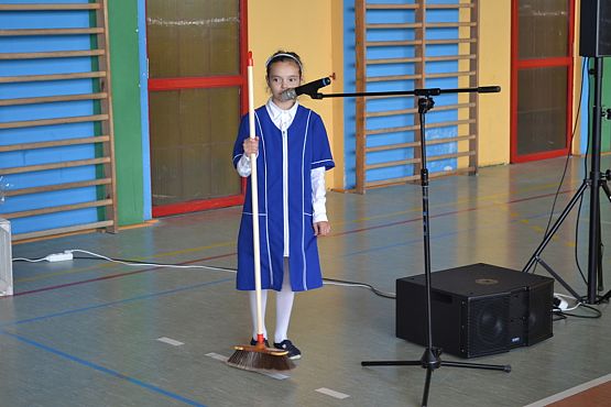 Grafika #1: Dzień Edukacji Narodowej