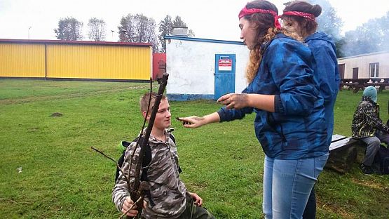 Grafika #5: Wyprawa integracyjna połączona z otrzęsinami klas pierwszych gimnazjum