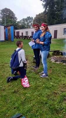 Grafika #6: Wyprawa integracyjna połączona z otrzęsinami klas pierwszych gimnazjum