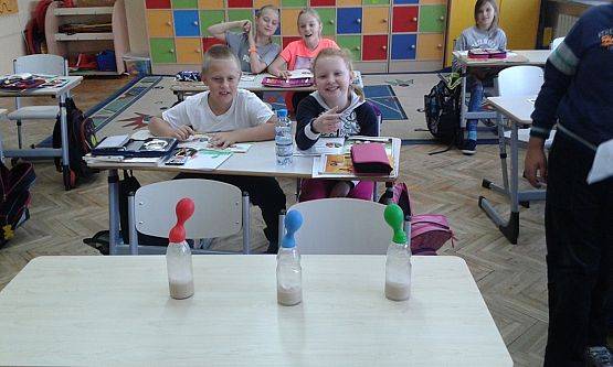Grafika #0: Ciekawa lekcja w klasie III