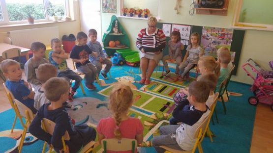 Grafika #0: DZIEŃ GŁOŚNEGO CZYTANIA