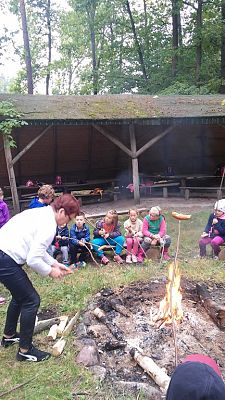 Grafika #8: Wycieczka na ścieżkę ekologiczną i do lasu.