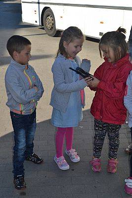 Grafika #7: Spotkanie ze strażakiem w przedszkolu.