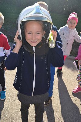 Grafika #16: Spotkanie ze strażakiem w przedszkolu.