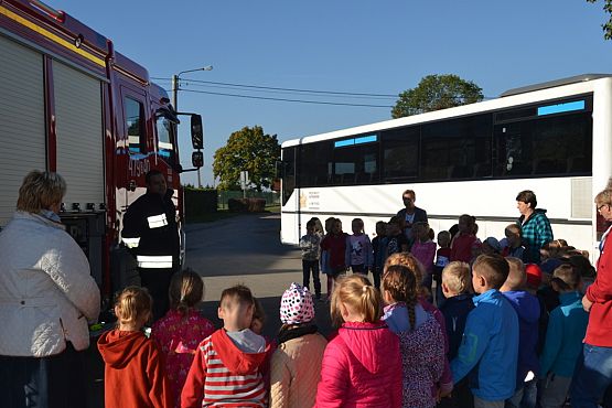 Grafika #1: Spotkanie ze strażakiem w przedszkolu.