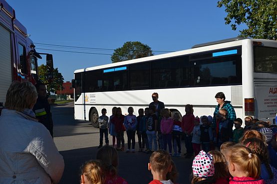 Grafika #2: Spotkanie ze strażakiem w przedszkolu.