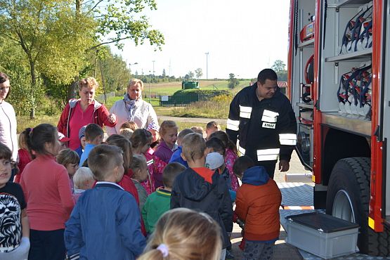 Grafika #20: Spotkanie ze strażakiem w przedszkolu.